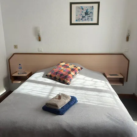 L'ajasserie D'orcival Bed & Breakfast